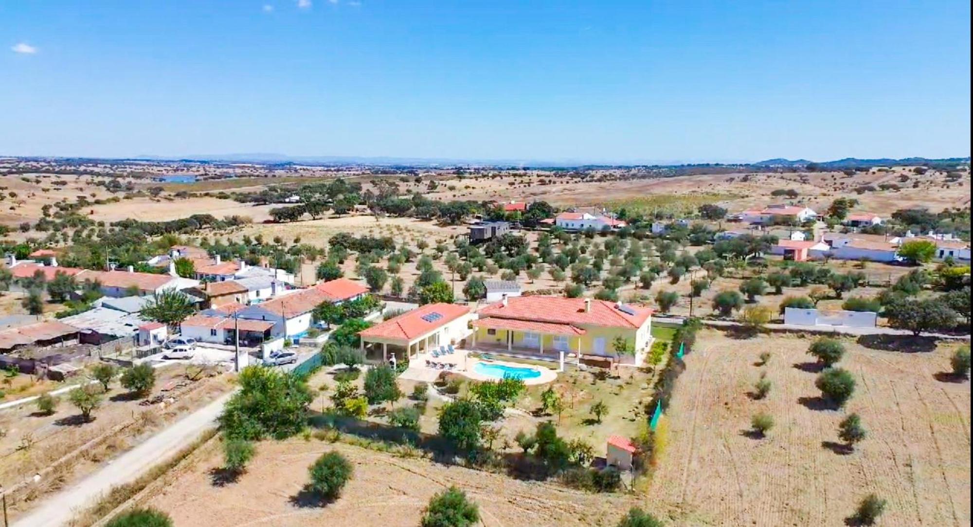Por-Do-Sol Villa Sao Pedro do Corval Exterior photo