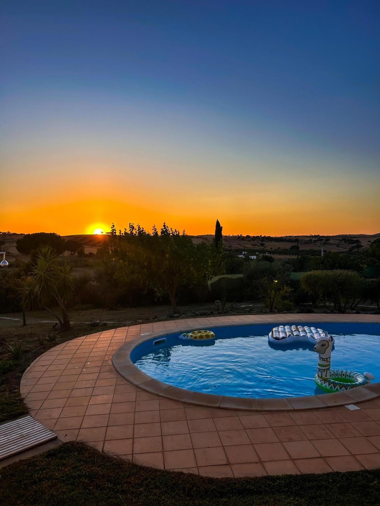 Por-Do-Sol Villa Sao Pedro do Corval Exterior photo